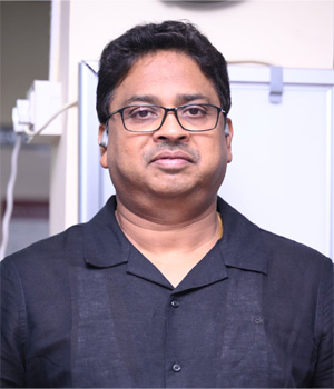 Dr. Manoj Shrivastava